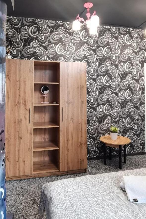 Meeting Place بيشكيك المظهر الخارجي الصورة