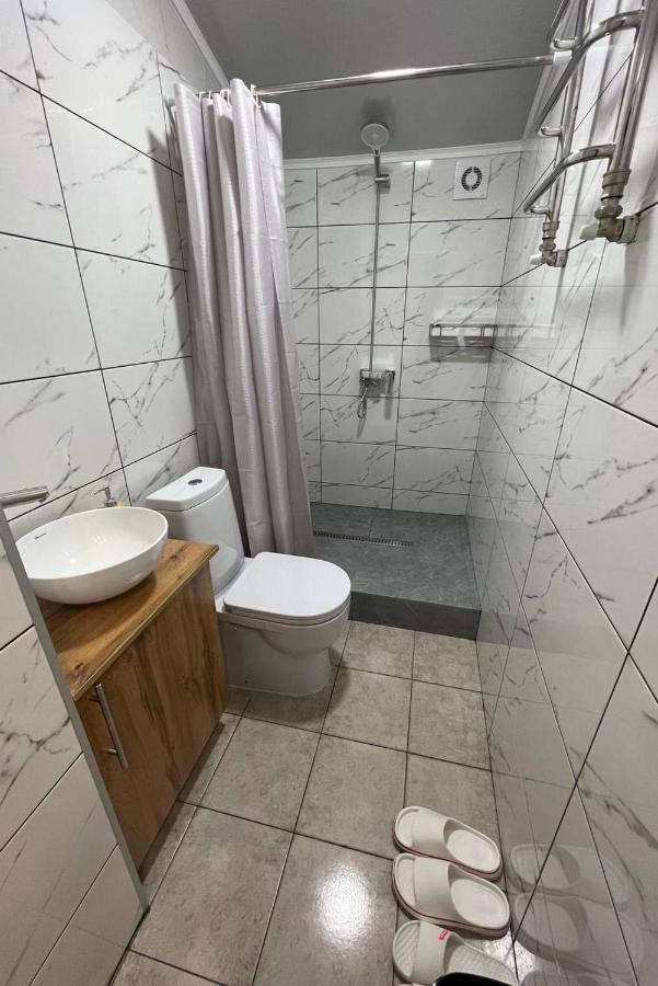 Meeting Place بيشكيك المظهر الخارجي الصورة