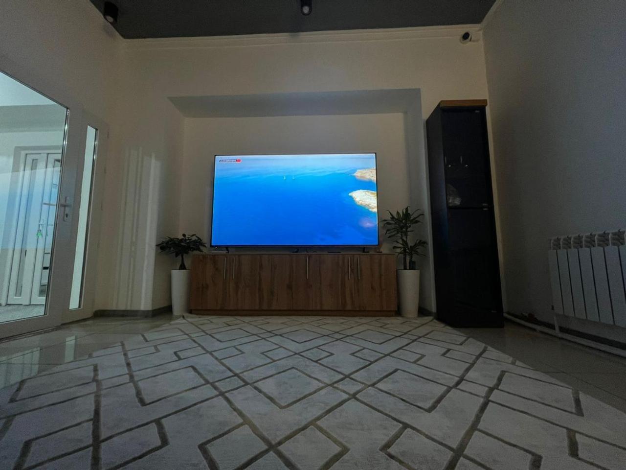 Meeting Place بيشكيك المظهر الخارجي الصورة